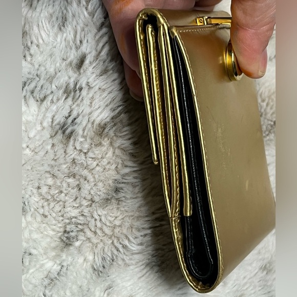 LOEWE Gold Leather Wallet - Picture 6 of 16